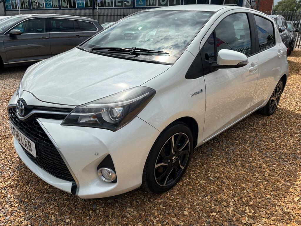 Toyota Yaris 1.5 Vvt-h Design E-cvt Euro 6 LF16LXB White #3