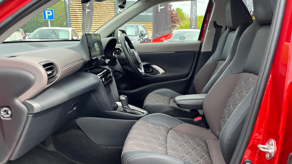 Toyota Yaris Cross 1.5 Vvt-h Excel E-cvt Euro FE73YCA Red #5