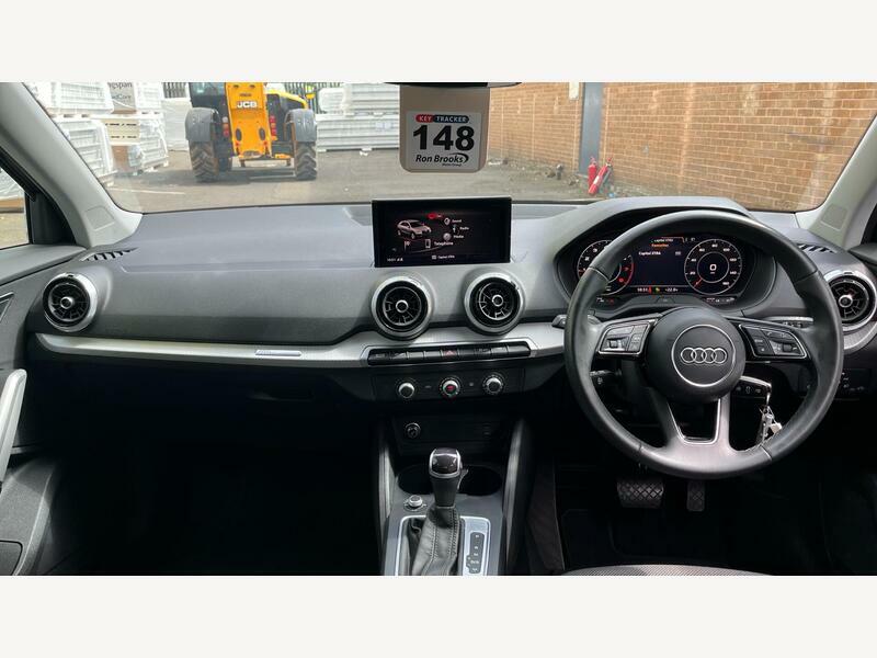 Audi Q2 1.5 Tfsi Cod 35 Sport S Tr Grey #4