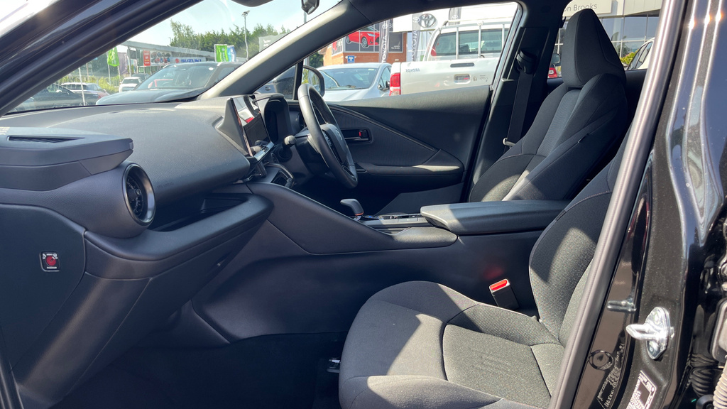 Toyota C-Hr 1.8 Vvt-h Design Cvt Euro Black #5