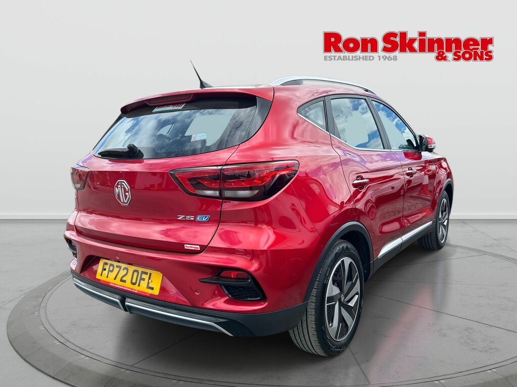 MG ZS 51.1Kwh Trophy Suv 176 Ps Red #4