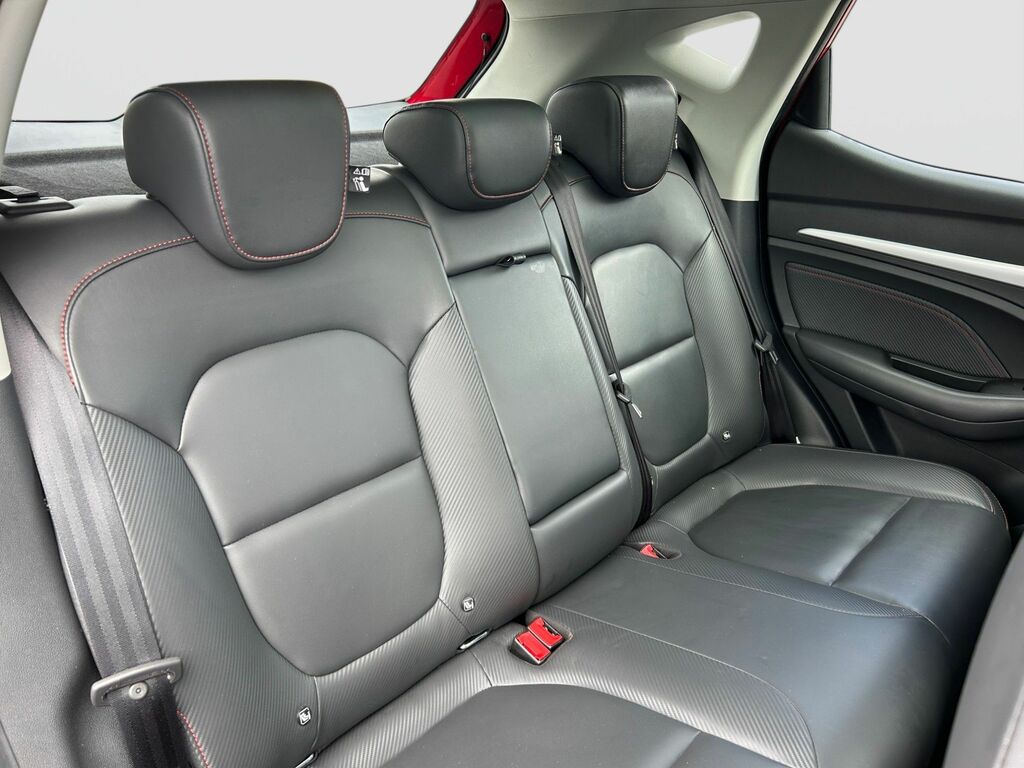 MG ZS 51.1Kwh Trophy Suv 176 Ps Red #6