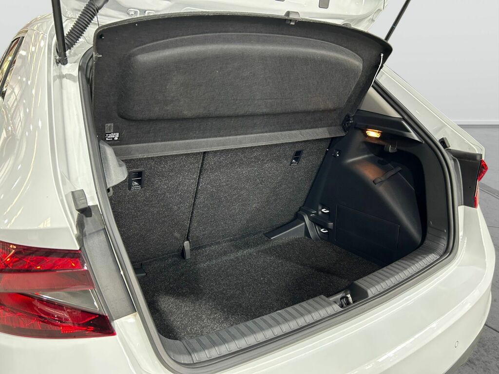 Skoda Fabia 1.0 Tsi Se Comfort Hatchback Eur CK23SVO White #5