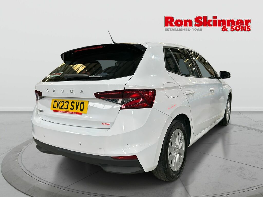 Skoda Fabia 1.0 Tsi Se Comfort Hatchback Eur CK23SVO White #4
