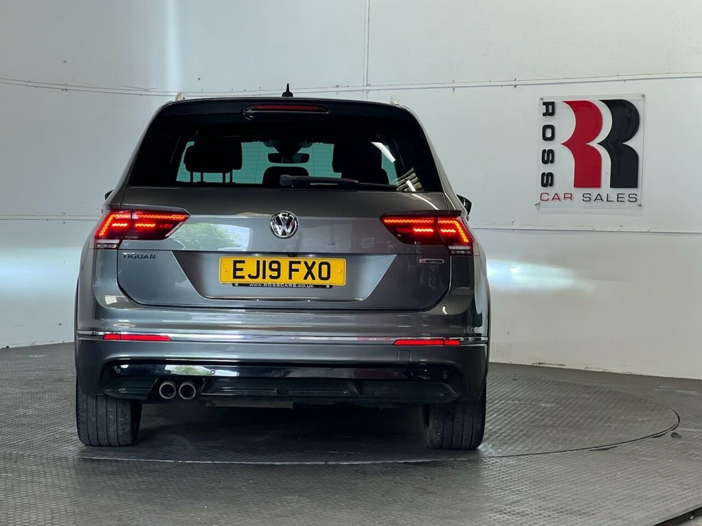 Volkswagen Tiguan 2L R-line Tech EJ19FXO Grey #4