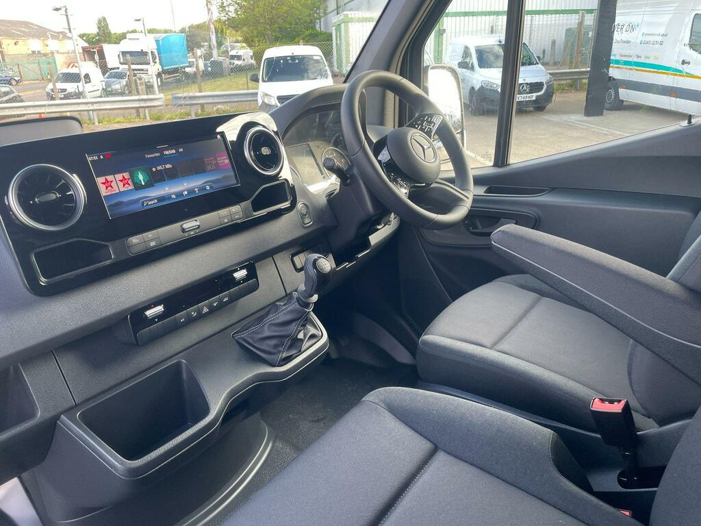 Mercedes-Benz Sprinter 2.0 315 Cdi Hd Pro Rwd L3 H2 Euro 6 Ss Black #2