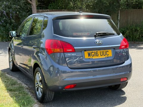 Kia Venga 1.6 4 Mpv Euro 6 123 Bhp White #30