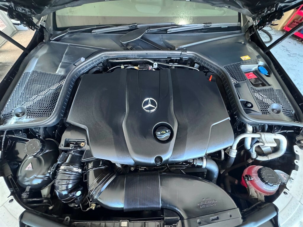Mercedes-Benz C Class Amg Line Premium Black #4