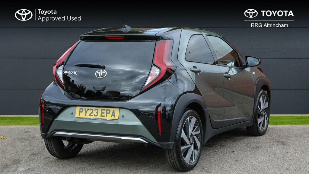 Toyota Aygo X 1.0 Vvt-i Exclusive X-shift Euro 6 Ss PY23EPA Green #2