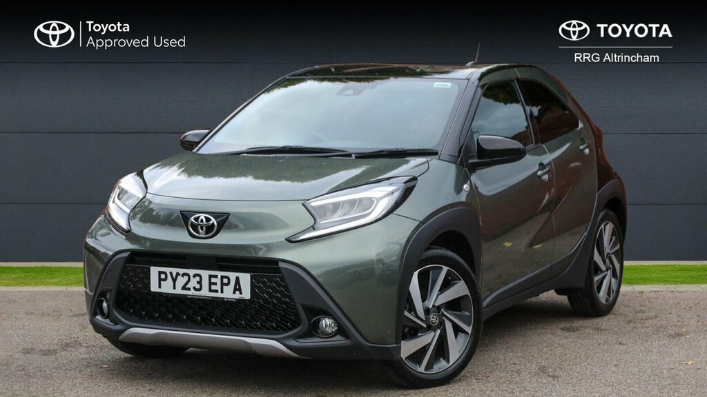 Toyota Aygo X 1.0 Vvt-i Exclusive X-shift Euro 6 Ss PY23EPA Green #3