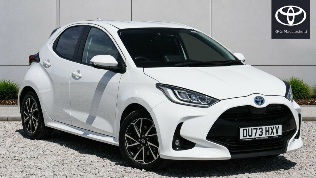 Toyota Yaris 1.5 Vvt-h Design E-cvt Euro 6 Ss White