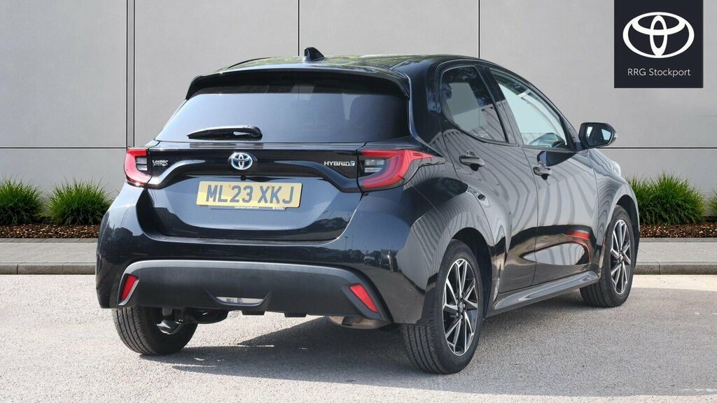 Toyota Yaris 1.5 Vvt-h Design E-cvt Euro 6 Ss ML23XKJ Black #2
