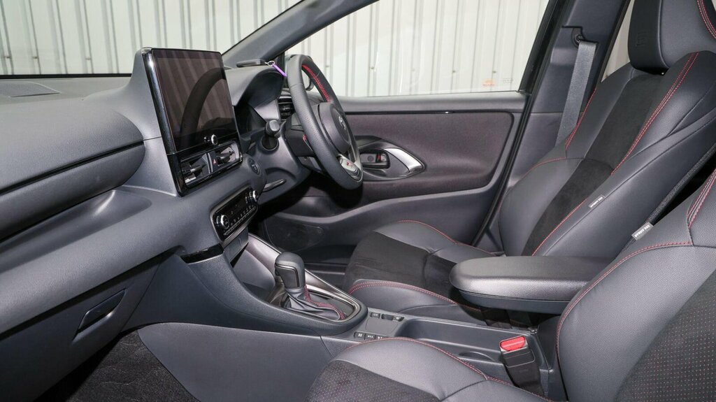 Toyota Yaris 1.5 Vvt-h Gr Sport E-cvt Euro 6 Ss MW75AOO Black #5
