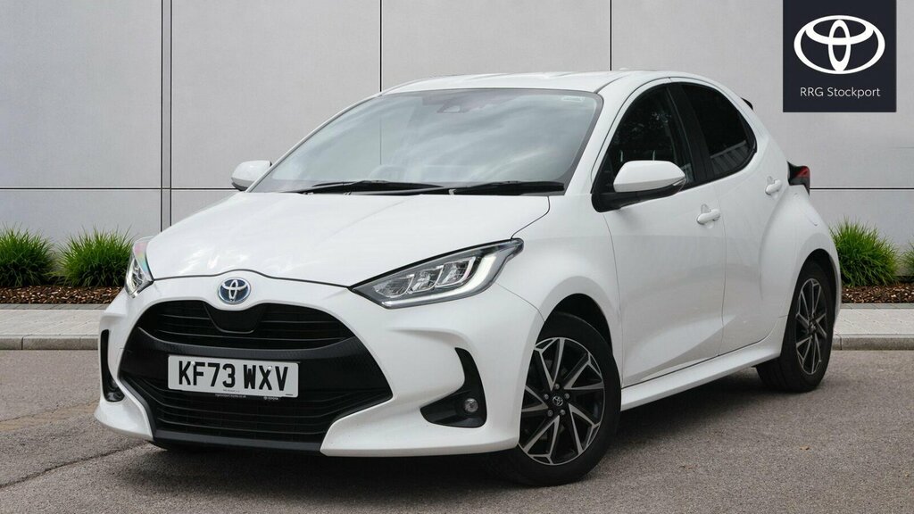 Toyota Yaris 1.5 Vvt-h Design E-cvt Euro 6 Ss KF73WXV White #3