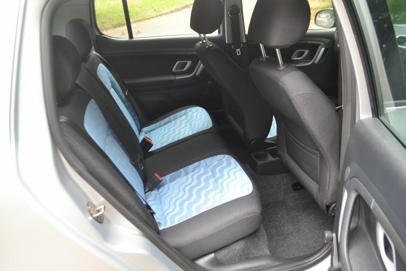 Skoda Fabia 1.2 Htp 6V 1 Hatchback 140 Gkm White #12