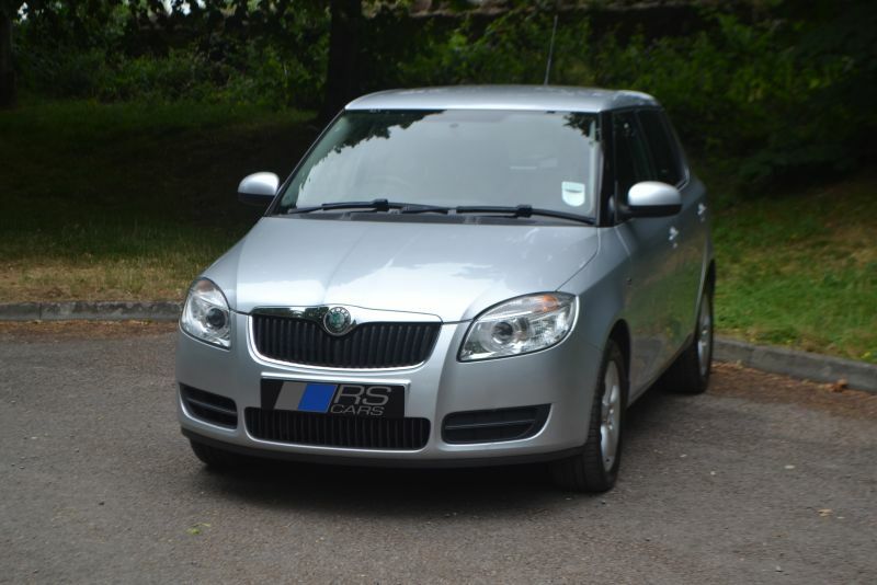 Skoda Fabia 1.2 Htp 6V 1 Hatchback 140 Gkm White #3