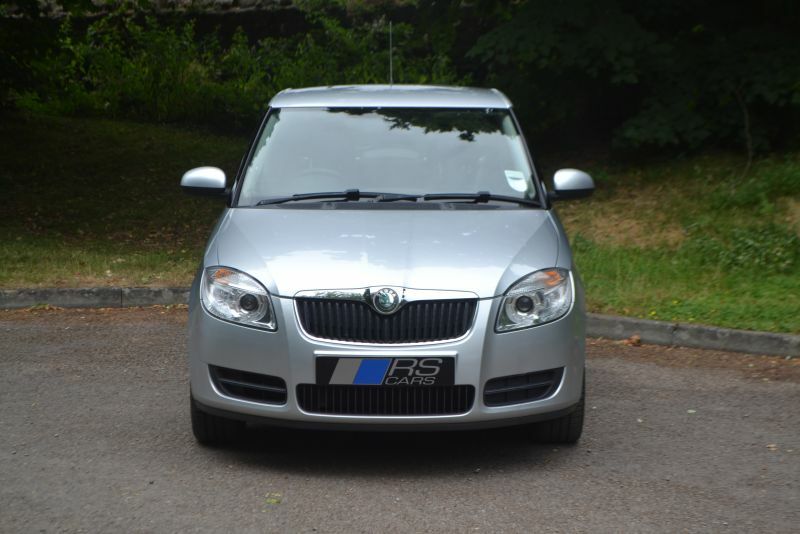 Skoda Fabia 1.2 Htp 6V 1 Hatchback 140 Gkm White #5