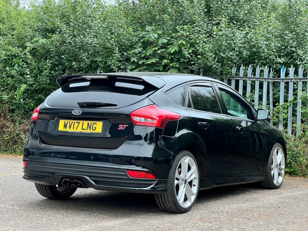 Ford Focus 2L St-3 Black #5