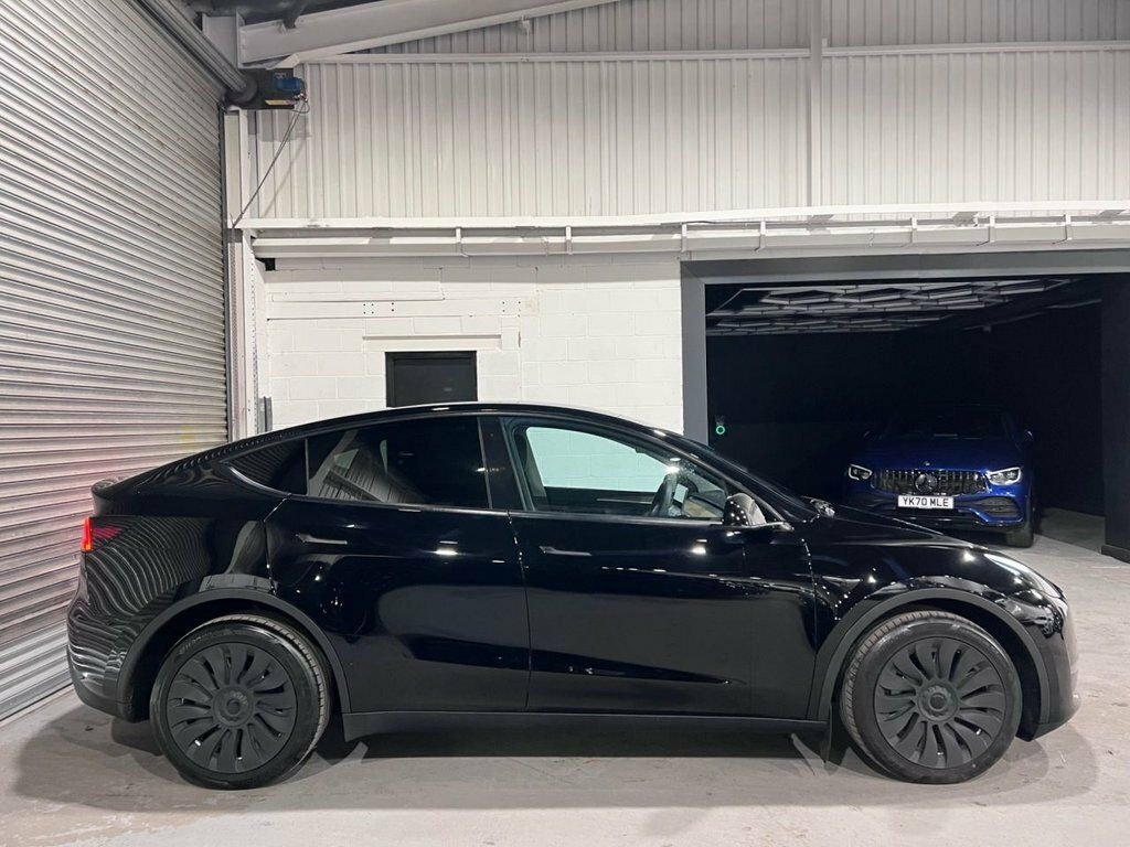 Tesla Model Y Suv Black #5