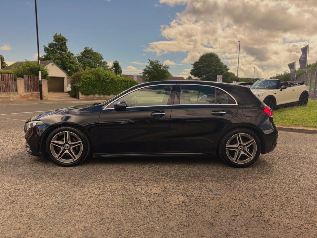 Mercedes-Benz A Class 1.5 A180d Amg Line Premium 7G-dct Euro 6 Ss 5 Black