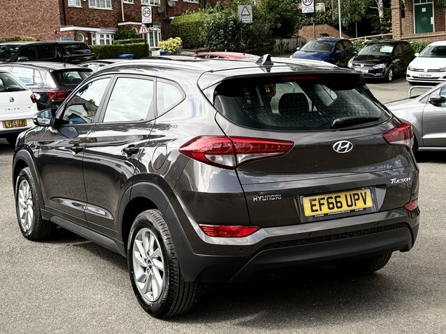 Hyundai Tucson 1.7 Crdi Blue Drive Se Suv Euro Grey #6