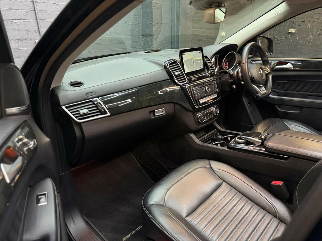 Mercedes-Benz GLE Coupe Amg Line  #16