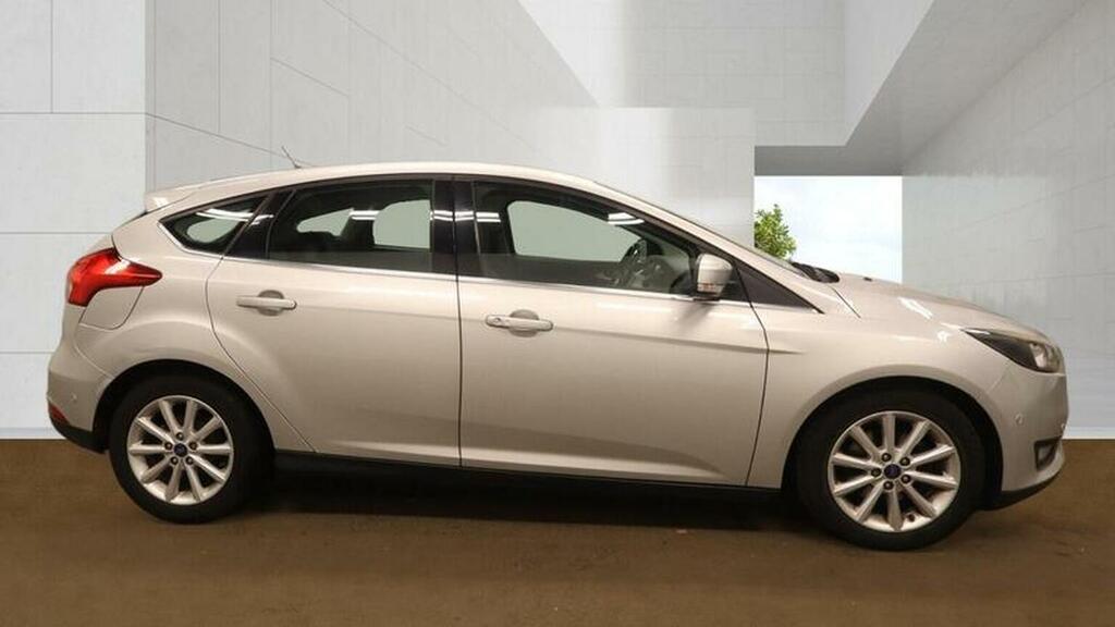 Ford Focus Hatchback 1.5 Tdci Titanium Powershift Euro 6 Ss Silver #6