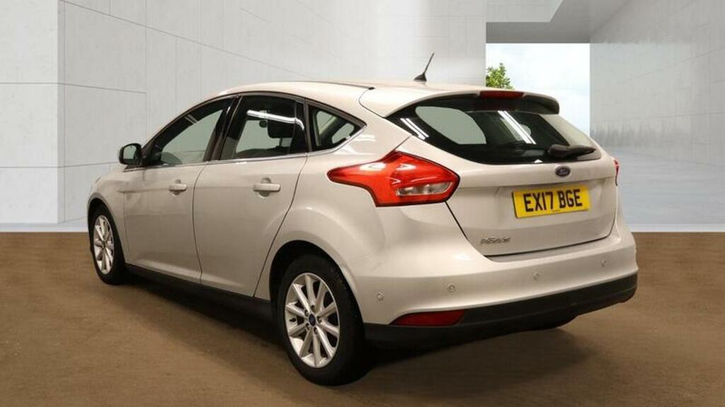 Ford Focus Hatchback 1.5 Tdci Titanium Powershift Euro 6 Ss Silver #3
