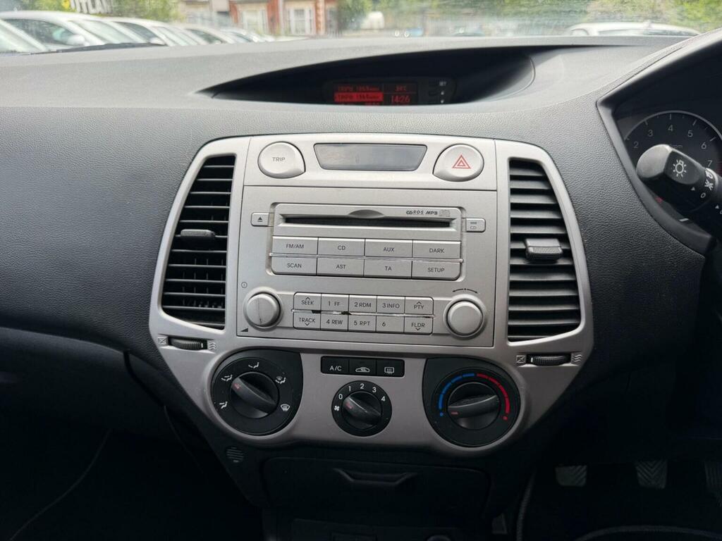 Hyundai I20 1.2 Comfort Euro 4 Black #26
