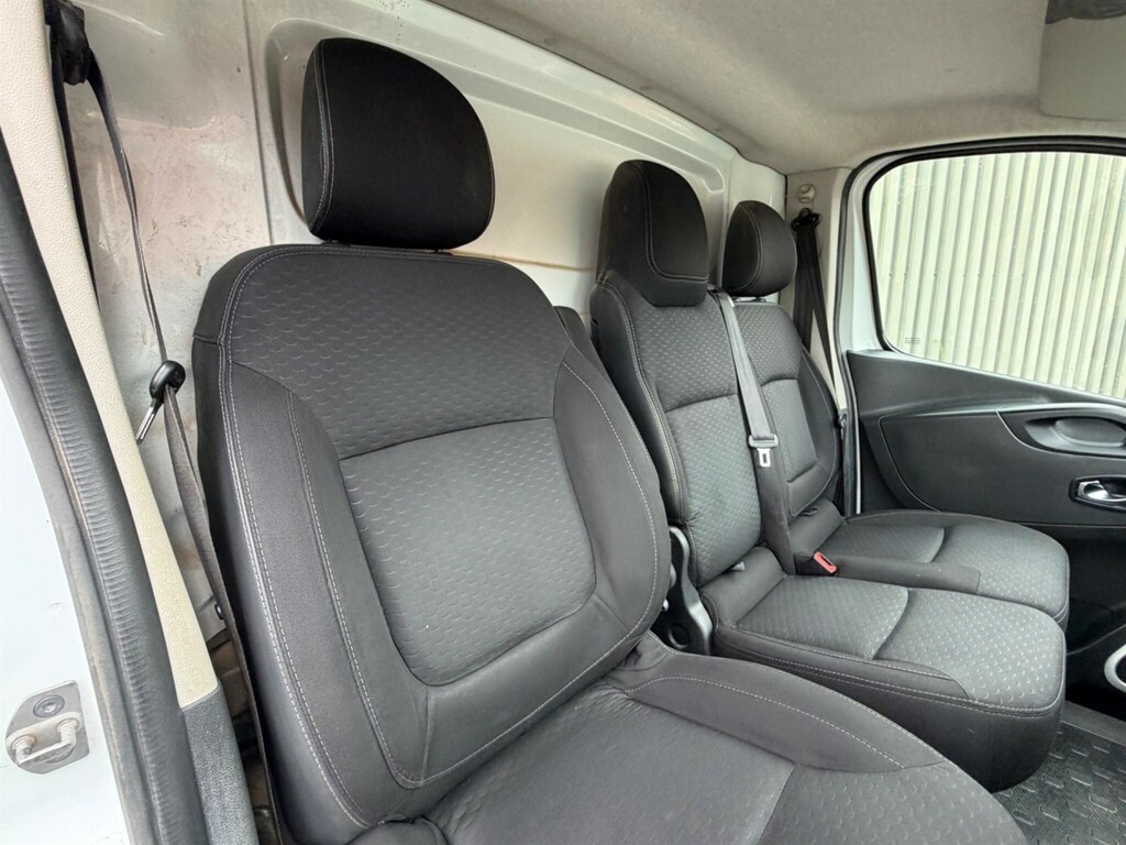 Vauxhall Vivaro 1.6 Cdti 2700 Biturbo Ecotec Sportive L1 H1 Euro 6 White #2