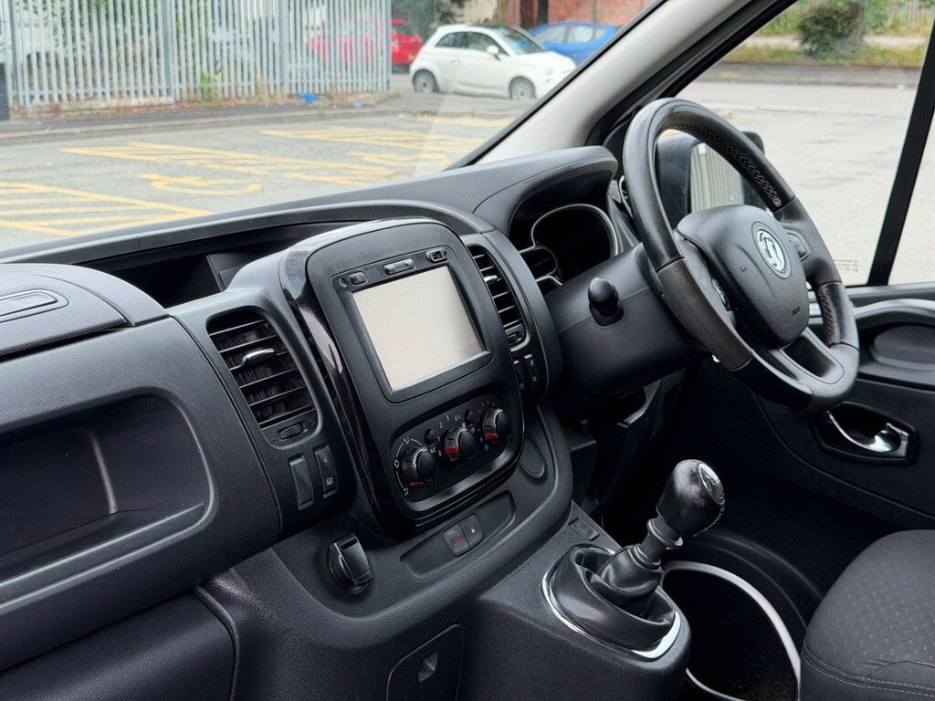 Vauxhall Vivaro 3100 Turbo D 120 L2h1 Sportive Double Cab 6 Seat C White #19