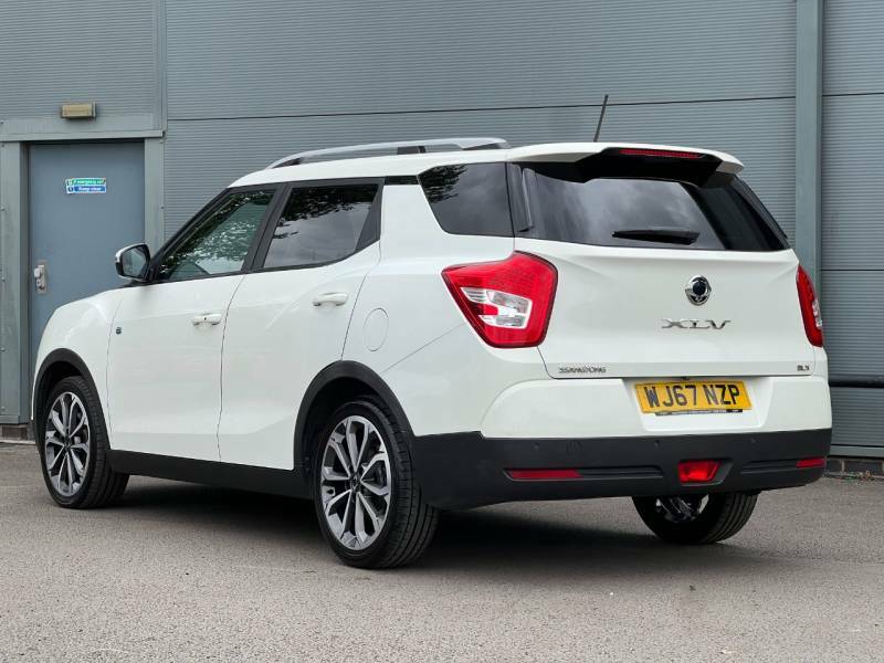 SsangYong Tivoli 1.6 D Elx White #3