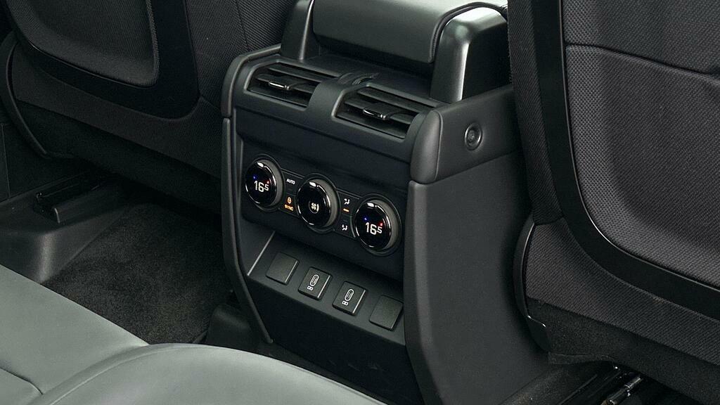 Land Rover Defender 110 3.0 D350 Hard Top X-dynamic Hse Grey #18