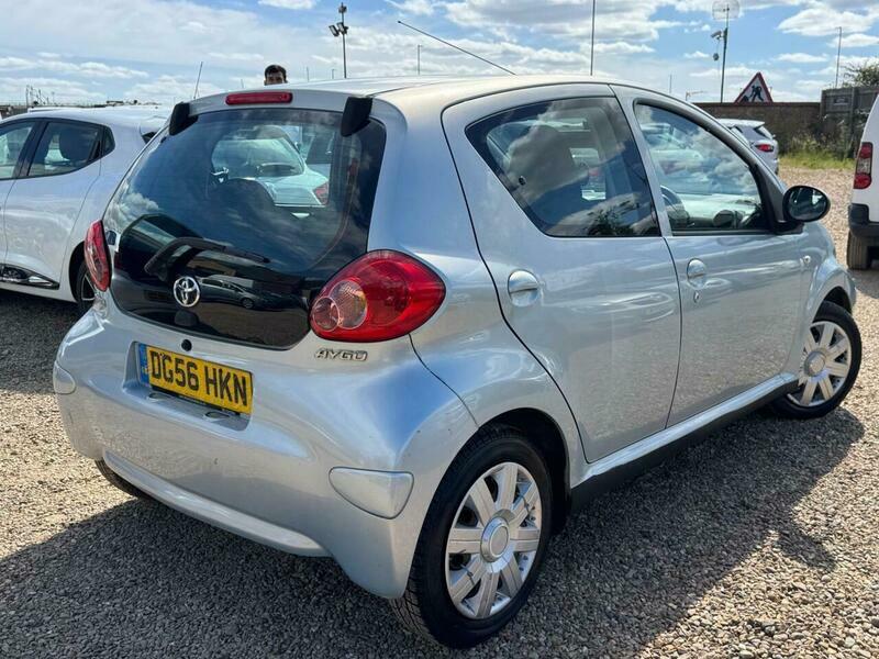 Toyota Aygo 1.0 Vvt-i Black Euro 4 Black #10