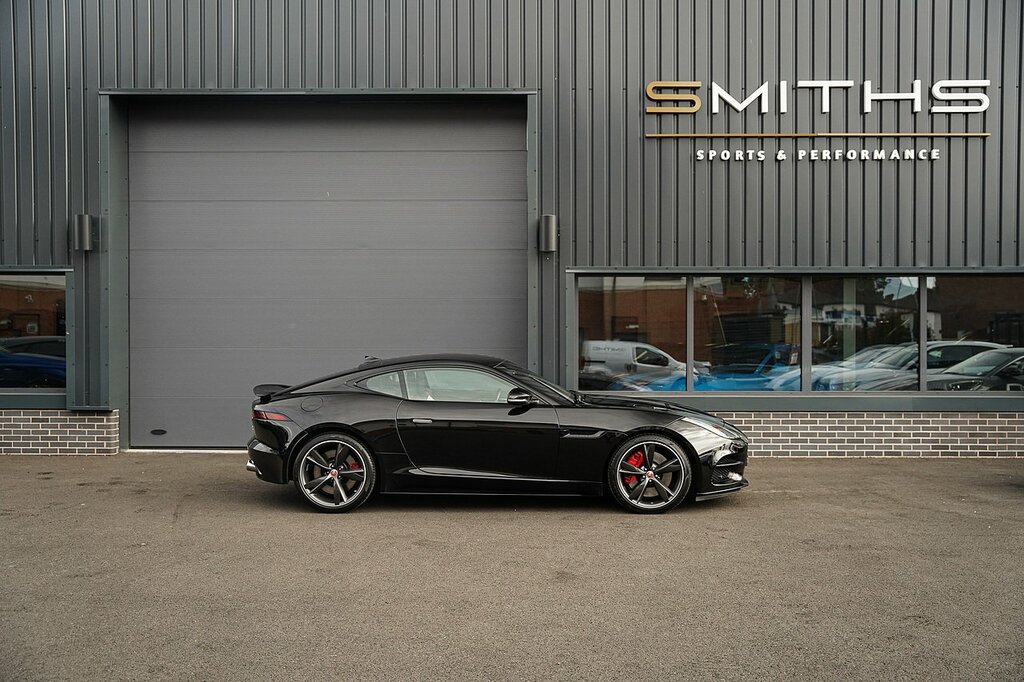 Jaguar F-Type V8 R Black #3