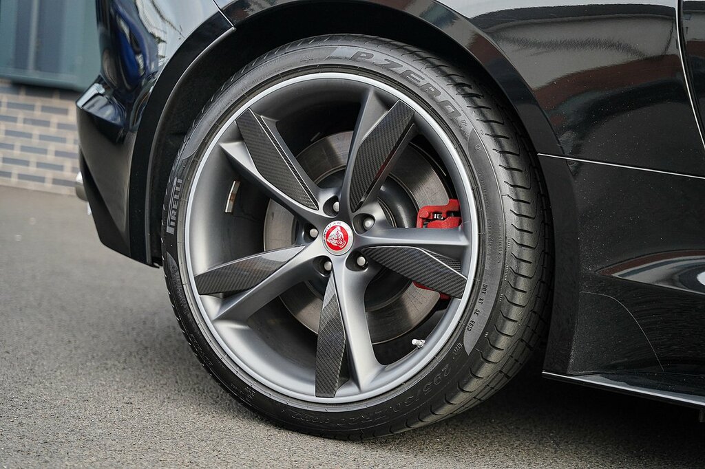 Jaguar F-Type V8 R Black #5