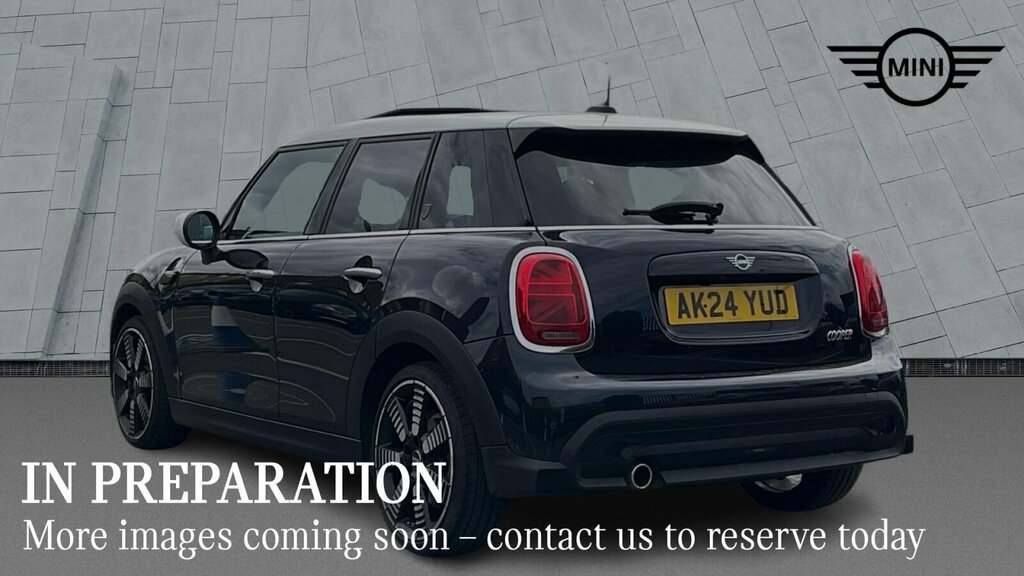 Mini Hatch 5-Door Hatch Cooper Exclusive AK24YUD Black