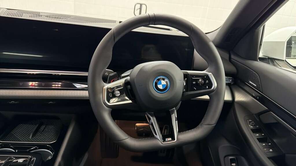 BMW i5 I5 Edrive40 M Sport Pro Saloon White #5
