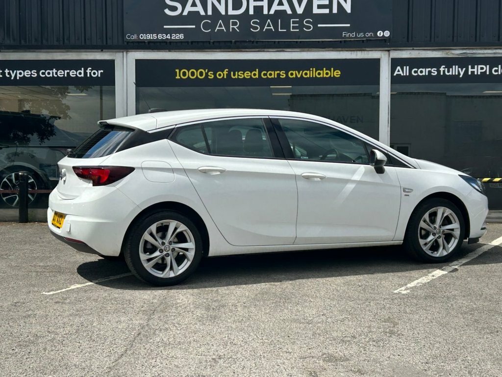 Vauxhall Astra 1.4L Sri White #5