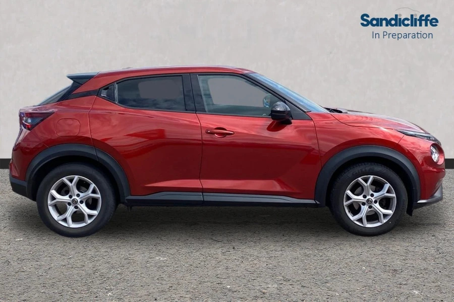 Nissan Juke Juke 1.0 Dig-t 114 N-connecta Dct Hatchback SF21MBM Red #2