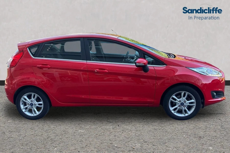 Ford Fiesta Fiesta 1.0 Zetec 100Ps Red #2