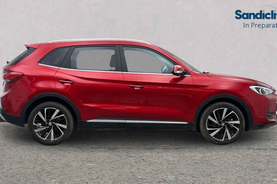 MG ZS Zs 1.5 Hybrid Trophy Hatchback Red #2