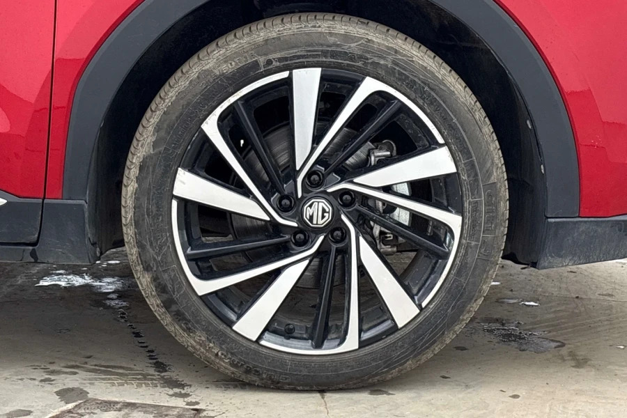 MG ZS Zs 1.5 Hybrid Trophy Hatchback Red #4