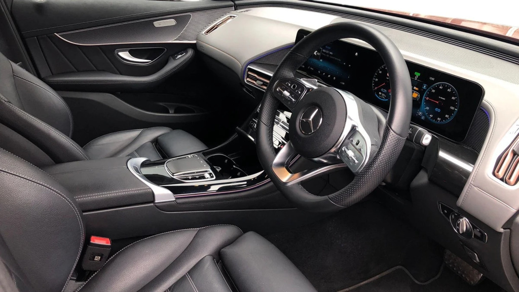 Mercedes-Benz EQC Eqc 400 Amg Line Edition Red #3