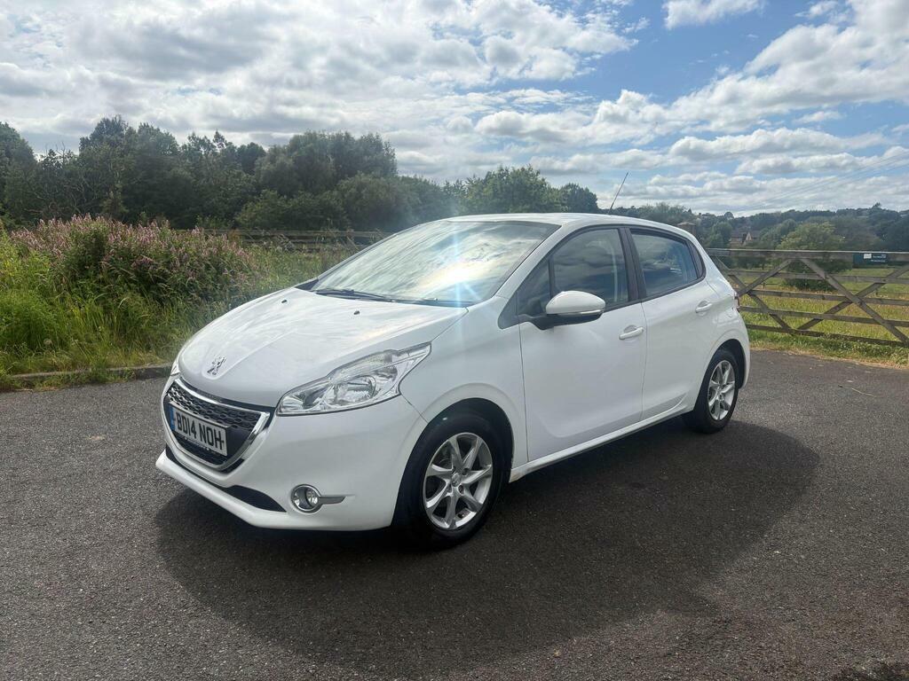 Peugeot 208 1.2 Vti Active Euro 5 White #3
