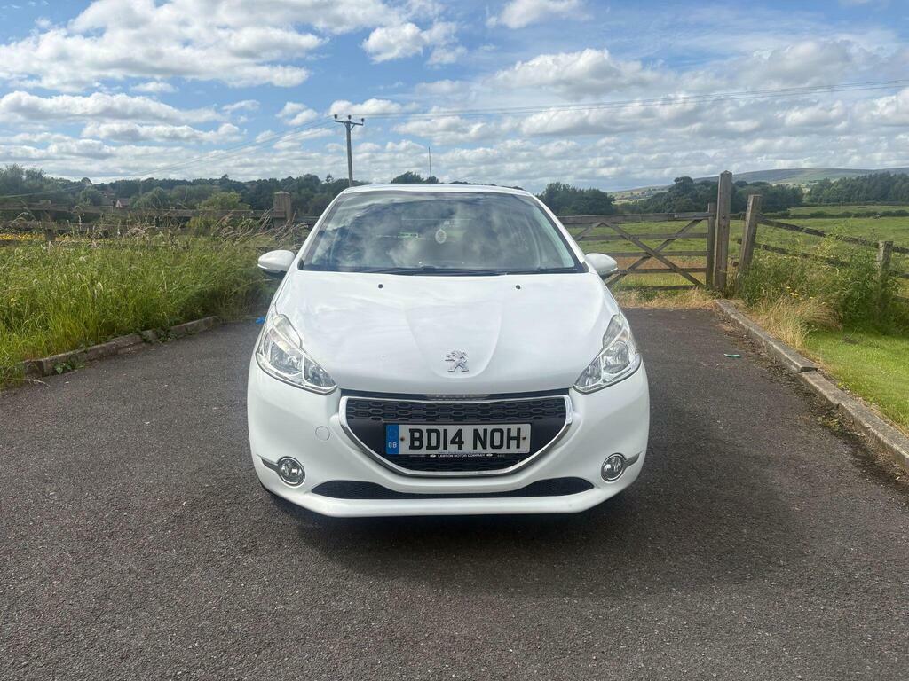 Peugeot 208 1.2 Vti Active Euro 5 White #2