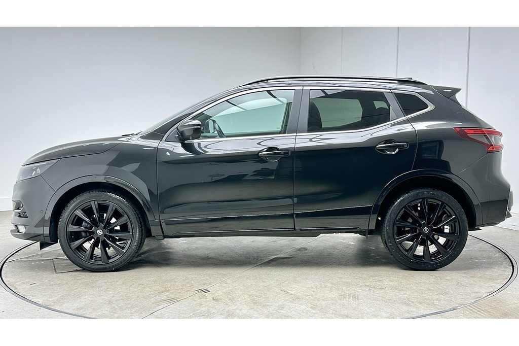 Nissan Qashqai Dig-t N-tec Black #6
