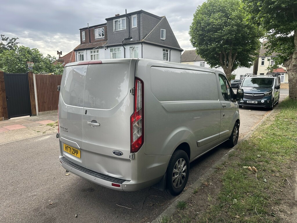 Ford Transit Custom Panel Van 2.0 Transit Custom Limited Van 300 L1 2. HT71ZPP Silver #2