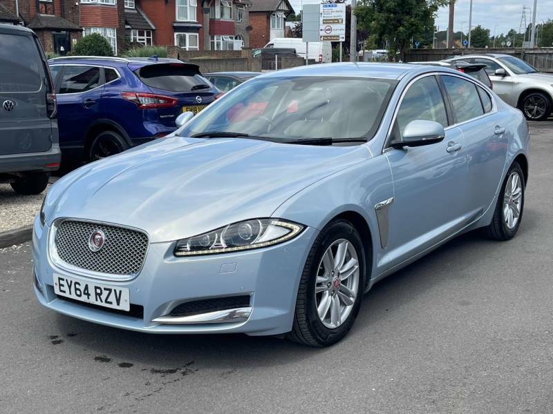Jaguar XF 2.2D 200 Luxury Silver