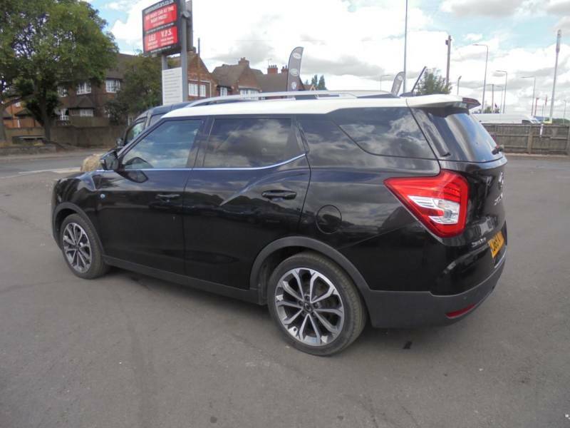 SsangYong Tivoli 1.6 D Ultimate Black #3